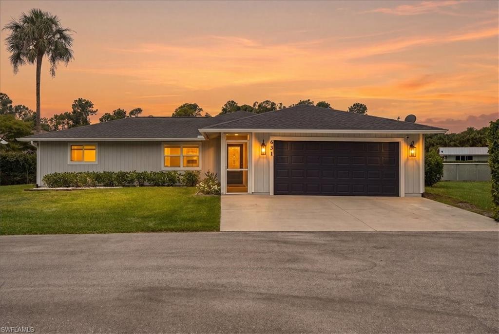 631 5 St, Naples, FL 34117 photo