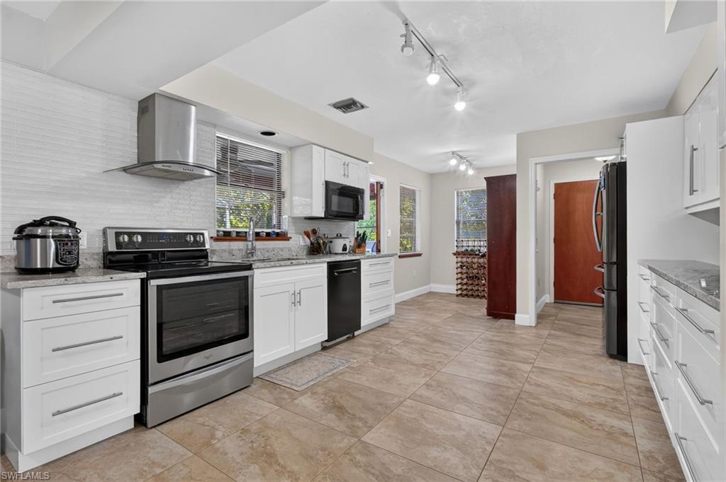 2281 53 St, Naples, FL 34116 photo