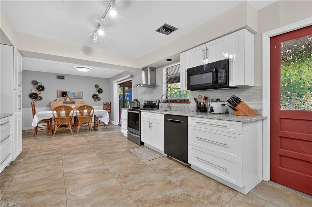 2281 53 St, Naples, FL 34116 photo