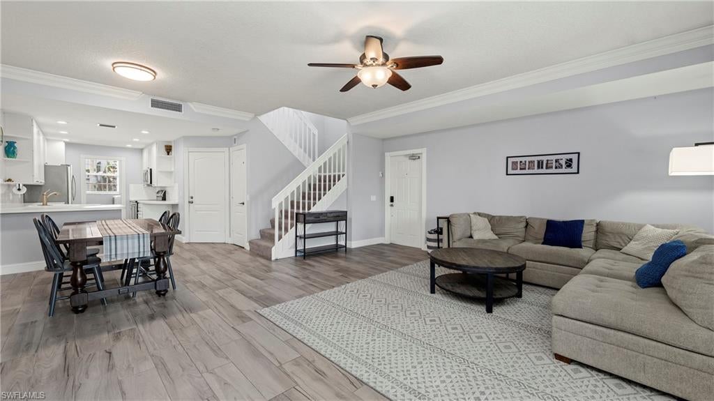 5766 Cove Circle 24, Naples, FL 34119 photo