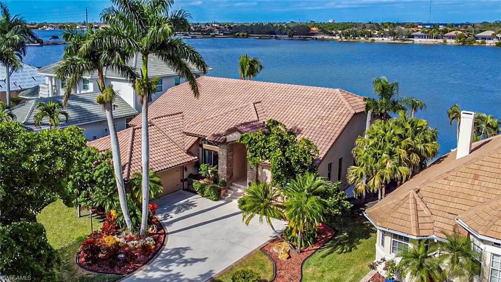 5160 Harborage Dr, Fort Myers, FL 33908 photo