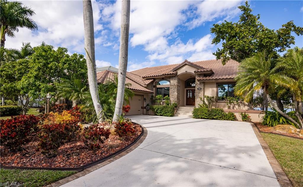5160 Harborage Dr, Fort Myers, FL 33908 photo