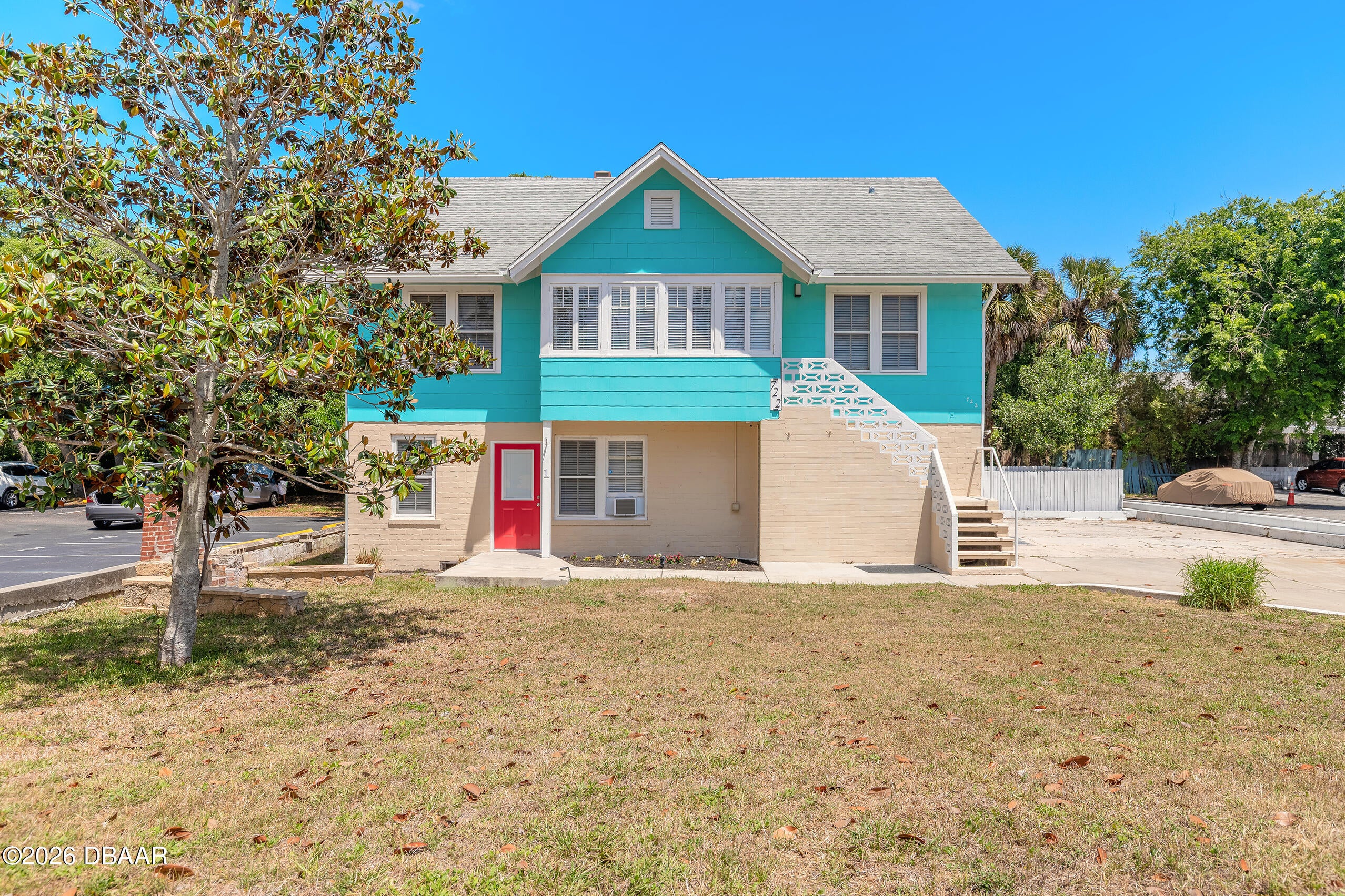 722 Halifax Ave, Daytona Beach, FL 32118