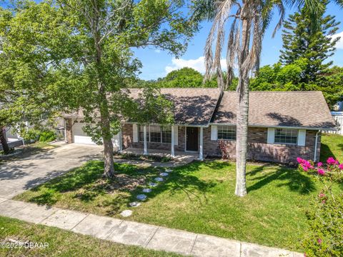 Single Family Residence in South Daytona FL 2972 Lantern Drive.jpg