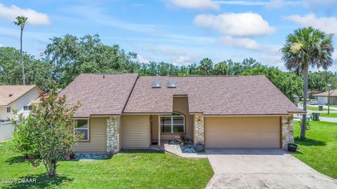 Single Family Residence in Daytona Beach FL 104 Herring Gull Court.jpg