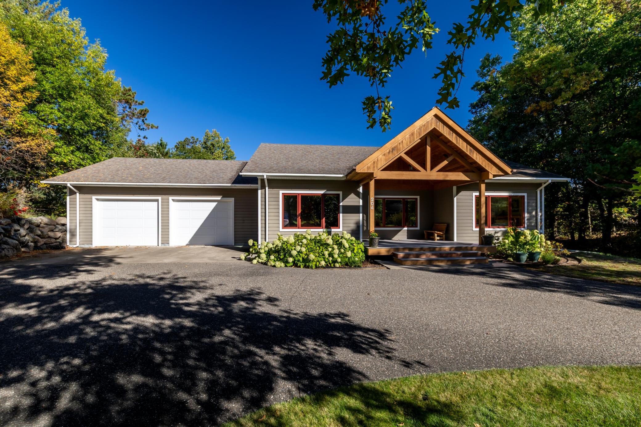 204 Ridge Dr, Brainerd, MN 56401