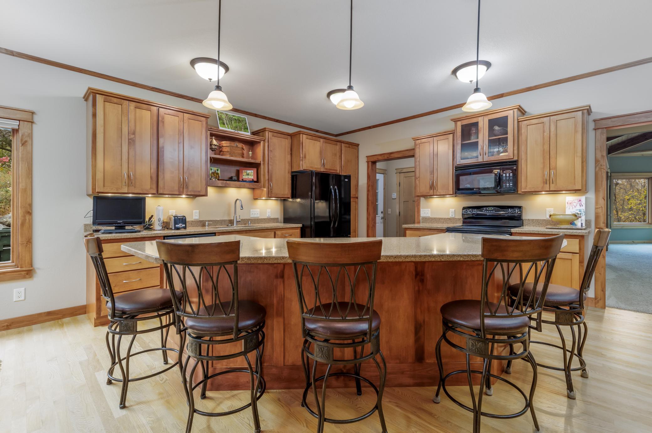 204 Ridge Dr, Brainerd, MN 56401 photo