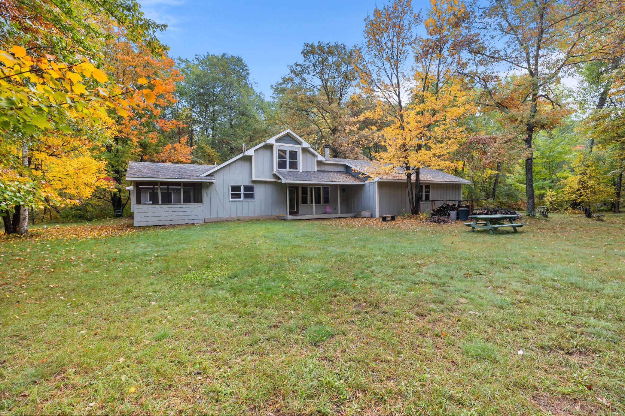 27499 Twin Lake Dr, Pequot Lakes, MN 56472