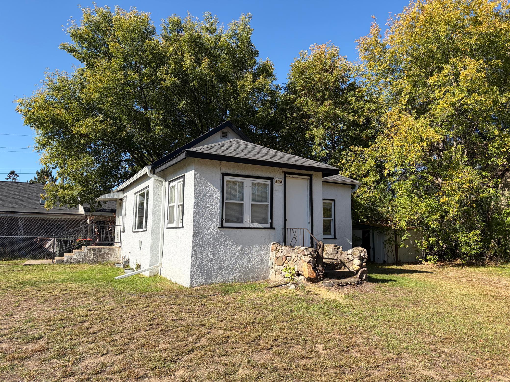 324 4th St, Brainerd, MN 56401