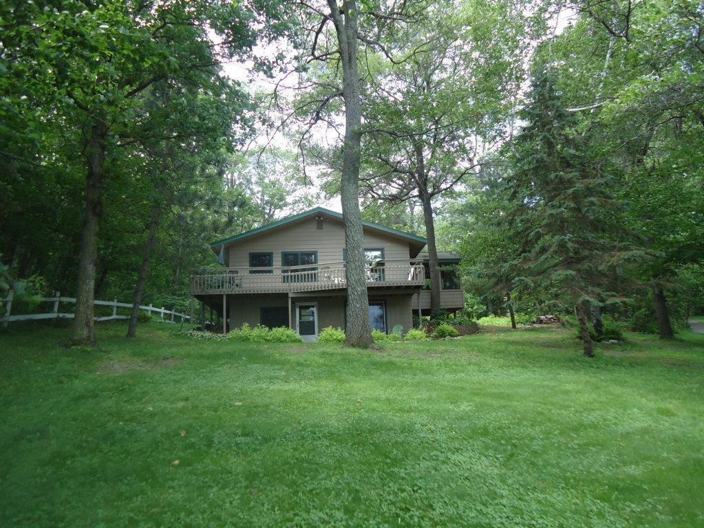 27600 Twin Lake Dr, Pequot Lakes, MN 56472
