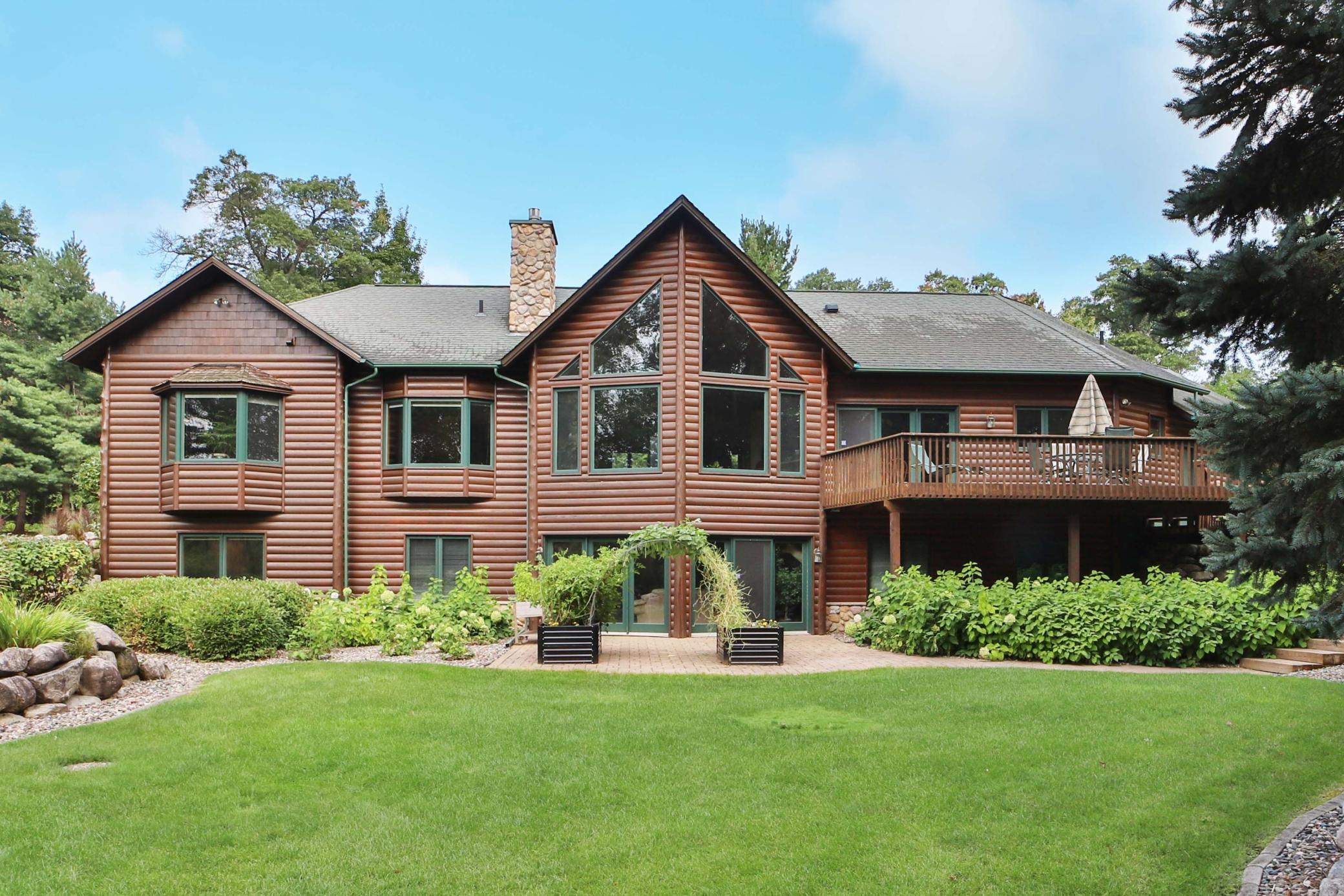11212 Leewood Ln, East Gull Lake, MN 56401