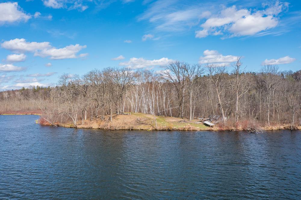 4 Hurtig Rd, Pequot Lakes, MN 56472