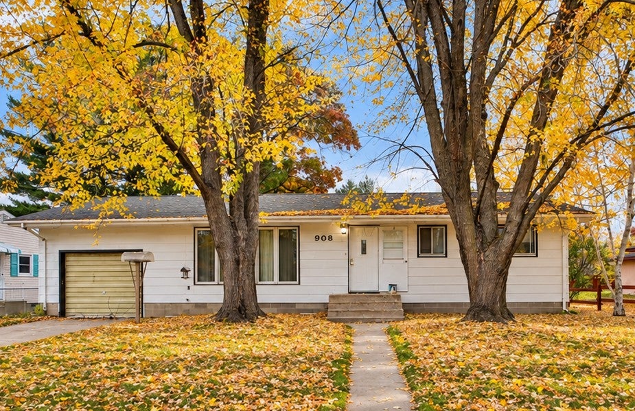 908 12th Ave, Brainerd, MN 56401