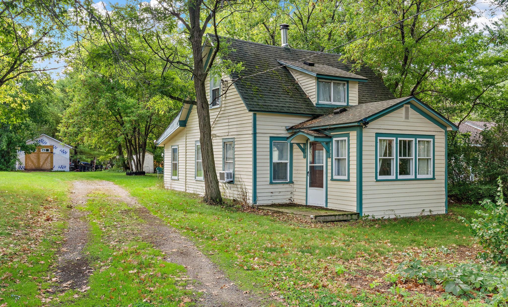 3967 Brown St, Pequot Lakes, MN 56472