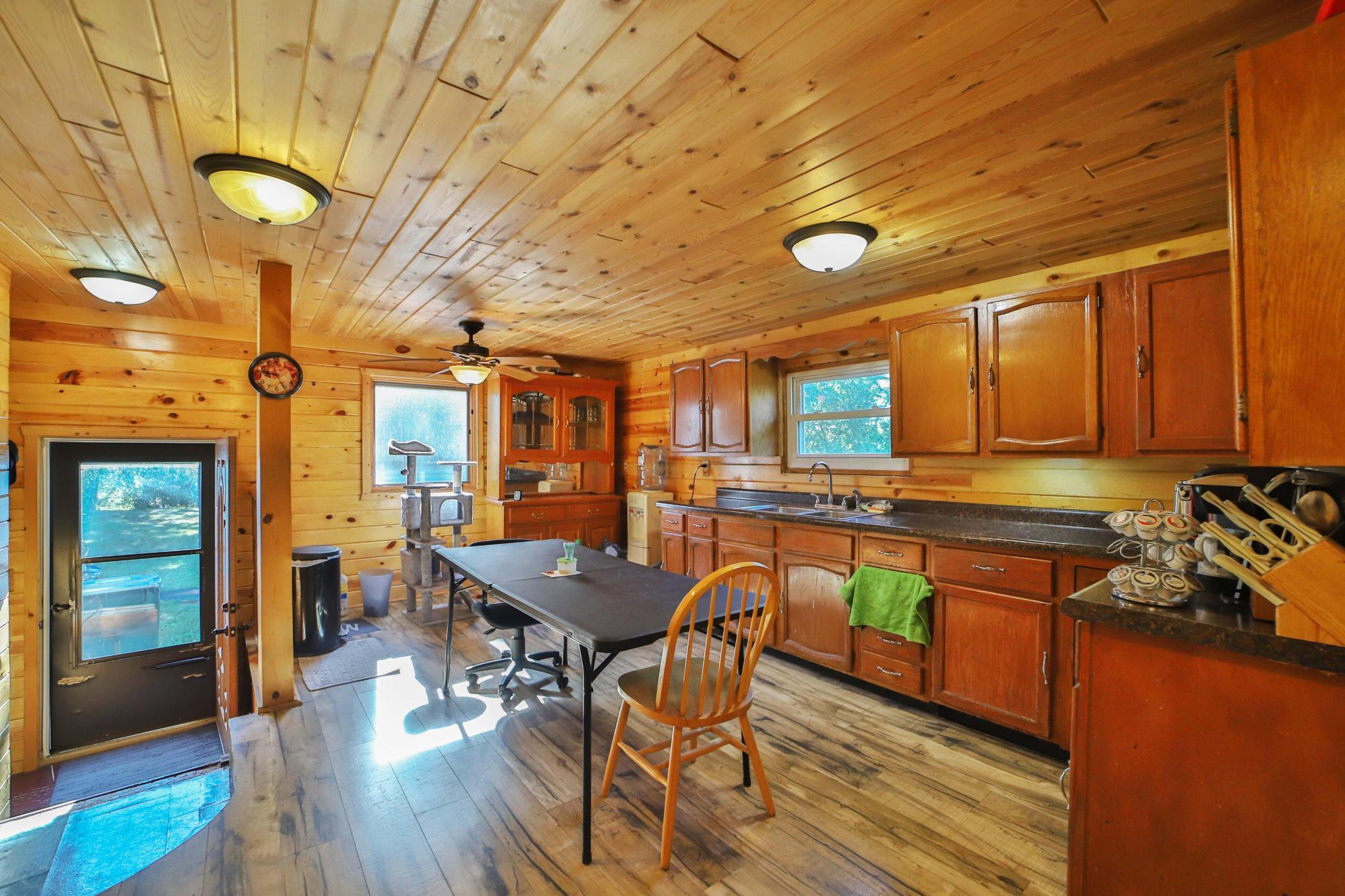 624 N 10th St, Brainerd, MN 56401 photo