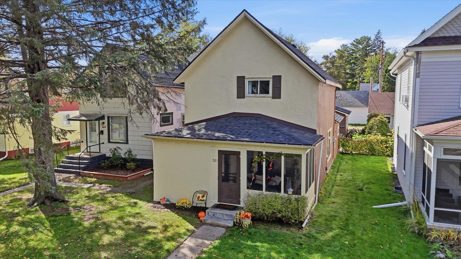 521 8th St, Brainerd, MN 56401