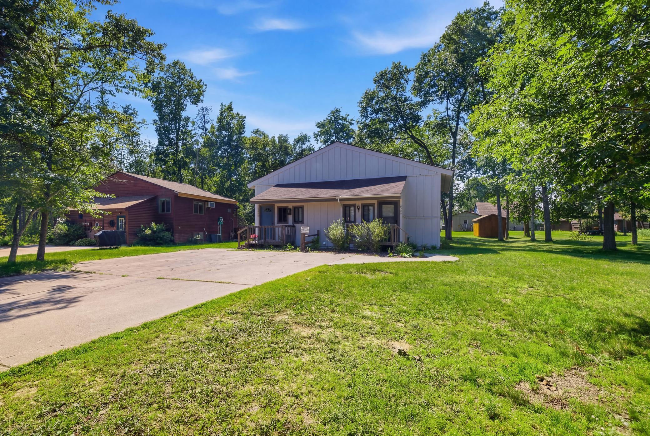 30325 Pinewood Dr, Breezy Point, MN 56472