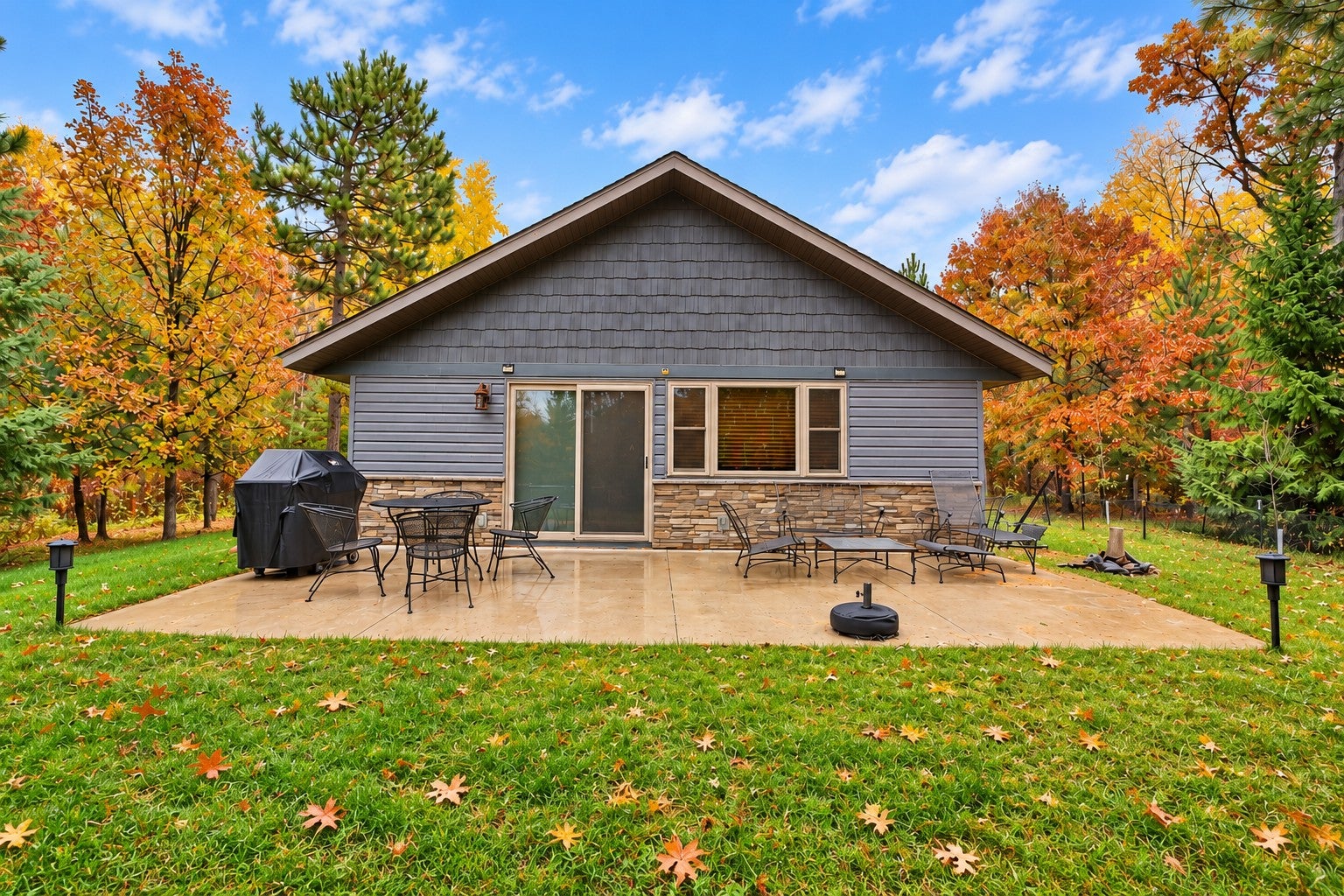 6141 Bourbon Ln, Pequot Lakes, MN 56472
