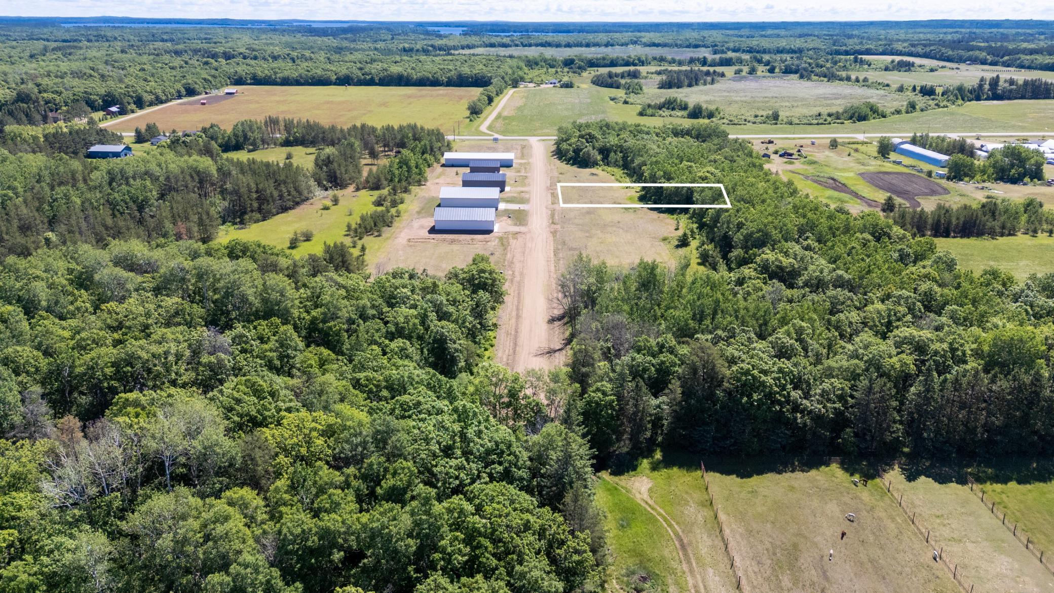 2 Gopher Trl, Pequot Lakes, MN 56472