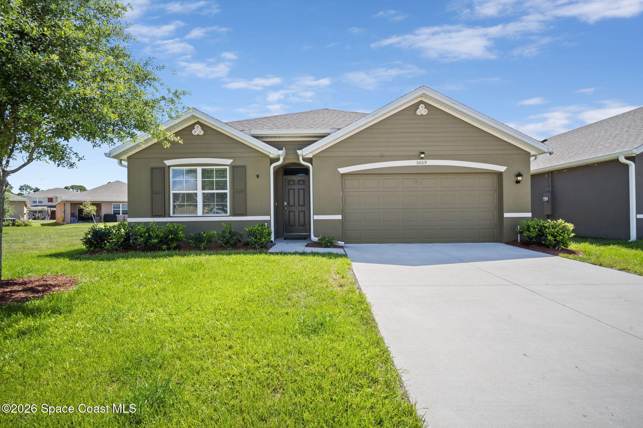 3009 Burrowing Owl Dr, Mims, FL 32754 photo