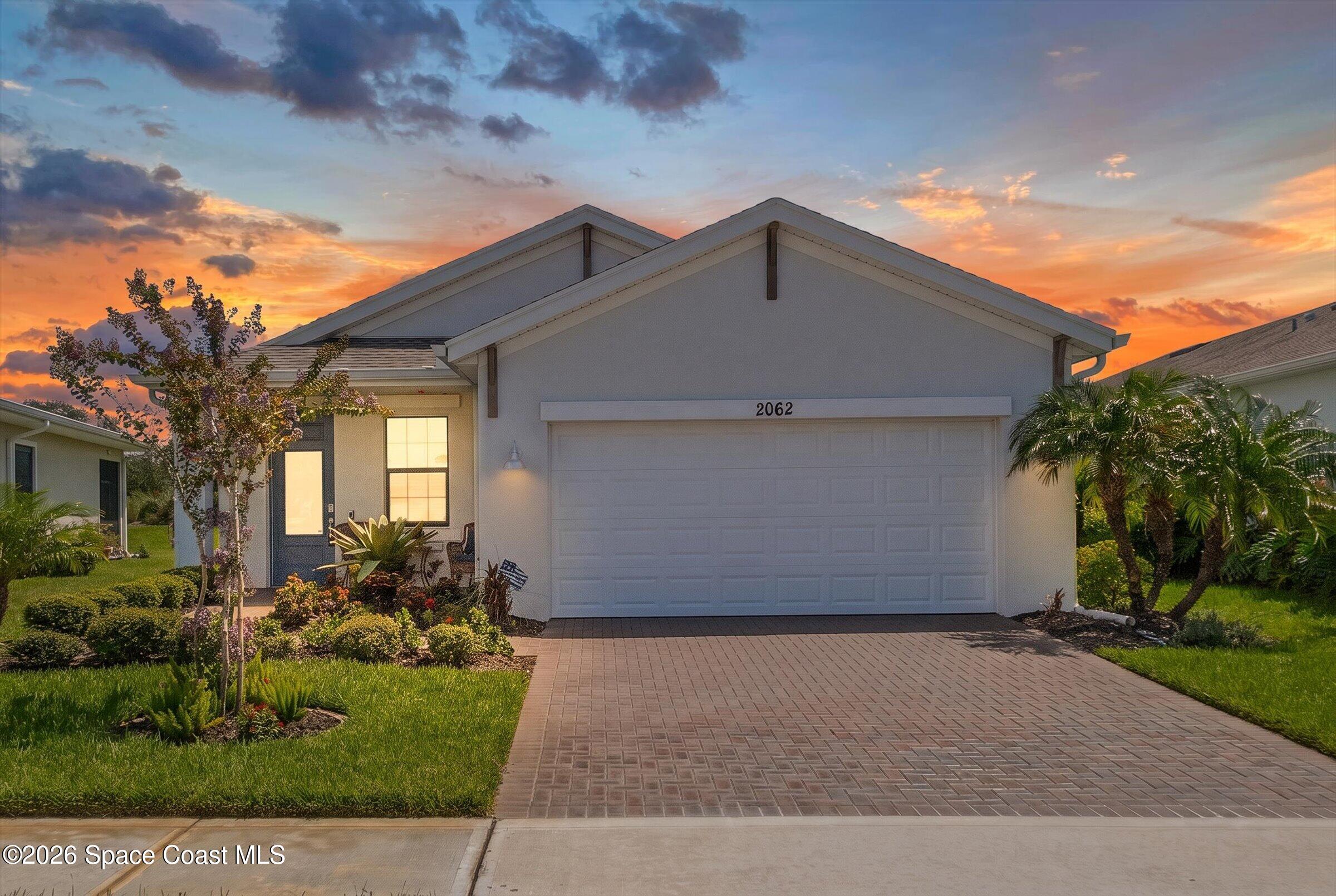 2062 Great Belt Cir, Melbourne, FL 32940