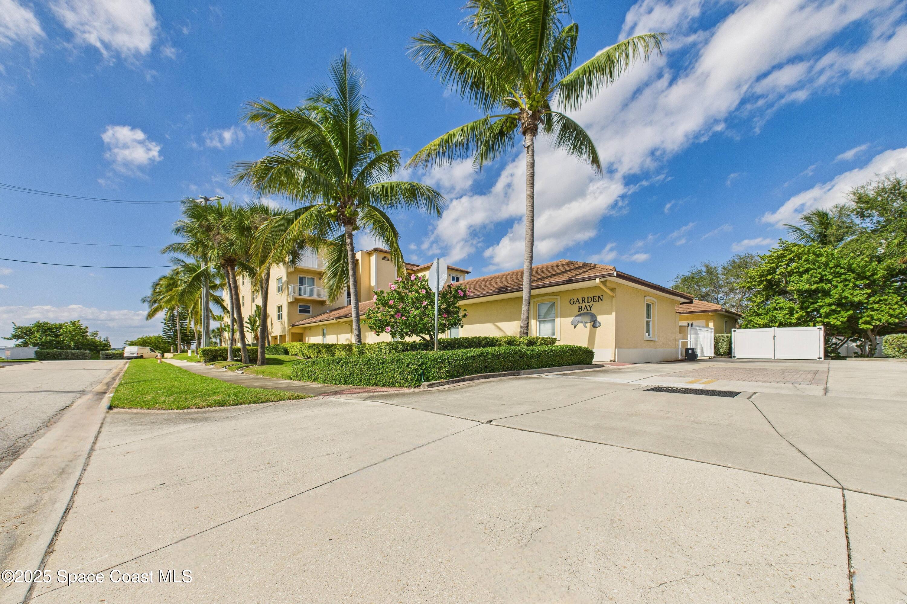 191 Seminole Ln #203, Cocoa Beach, FL 32931 photo