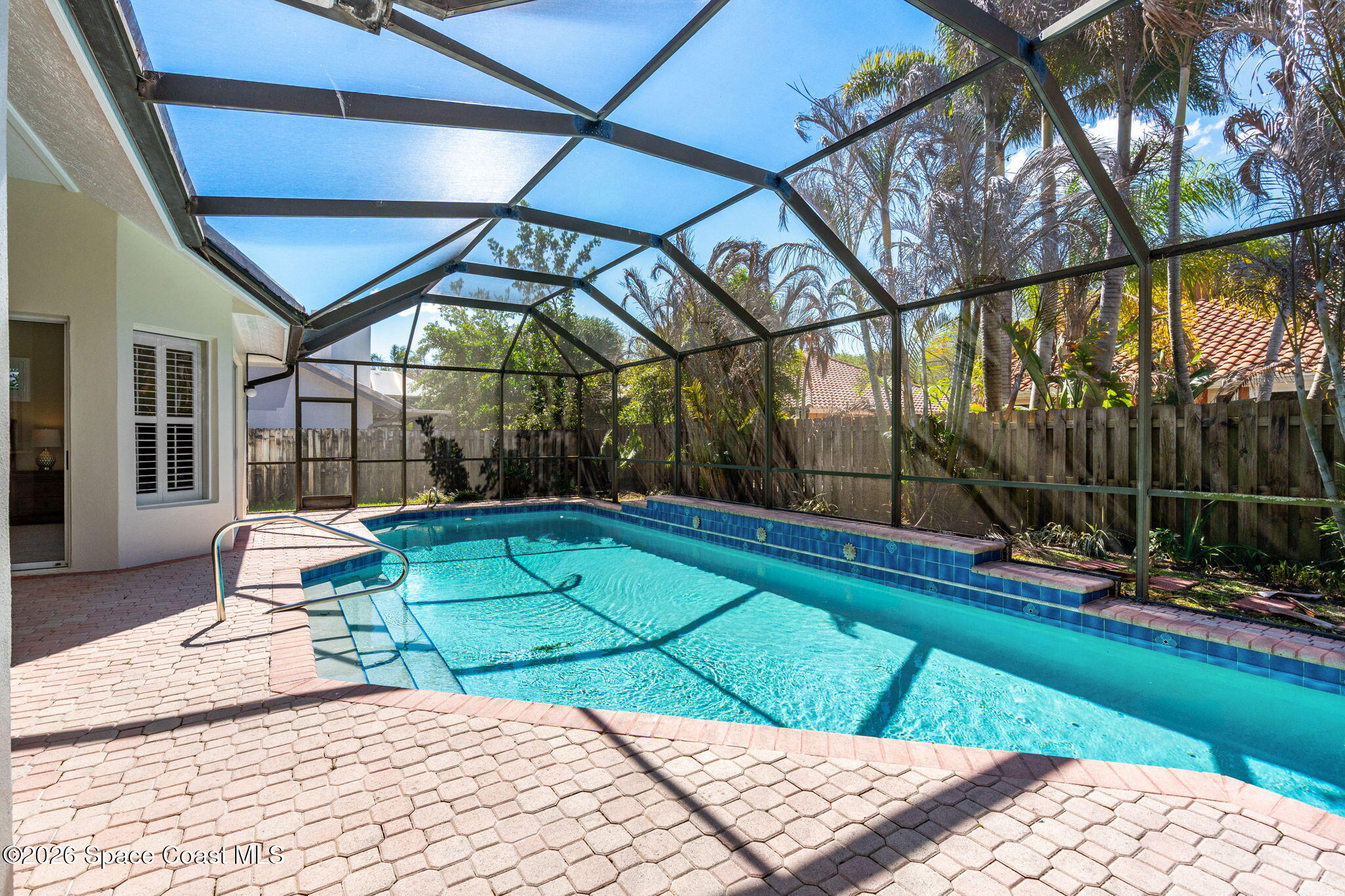 625 Newport Dr, Indialantic, FL 32903 photo