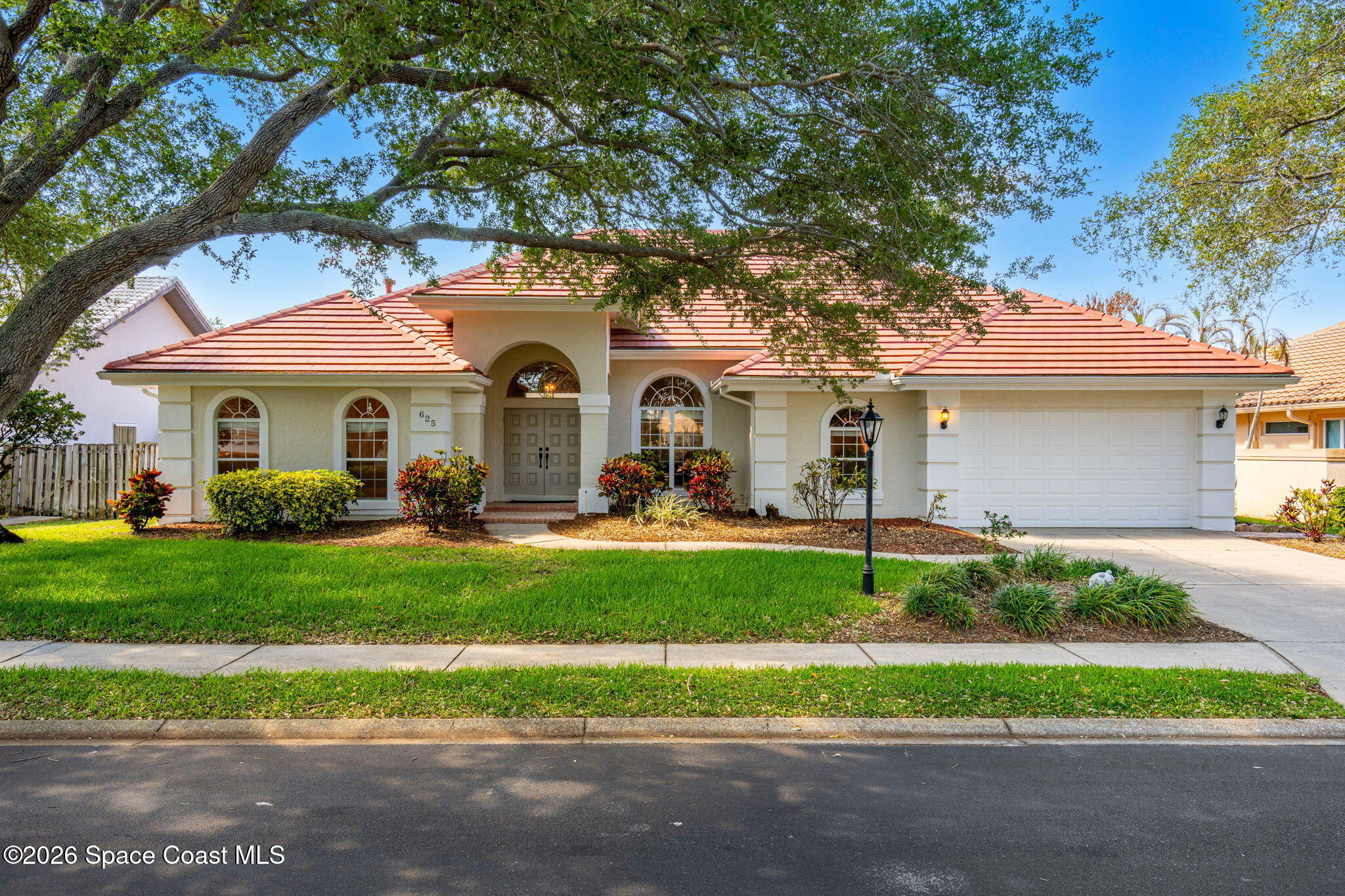 625 Newport Dr, Indialantic, FL 32903