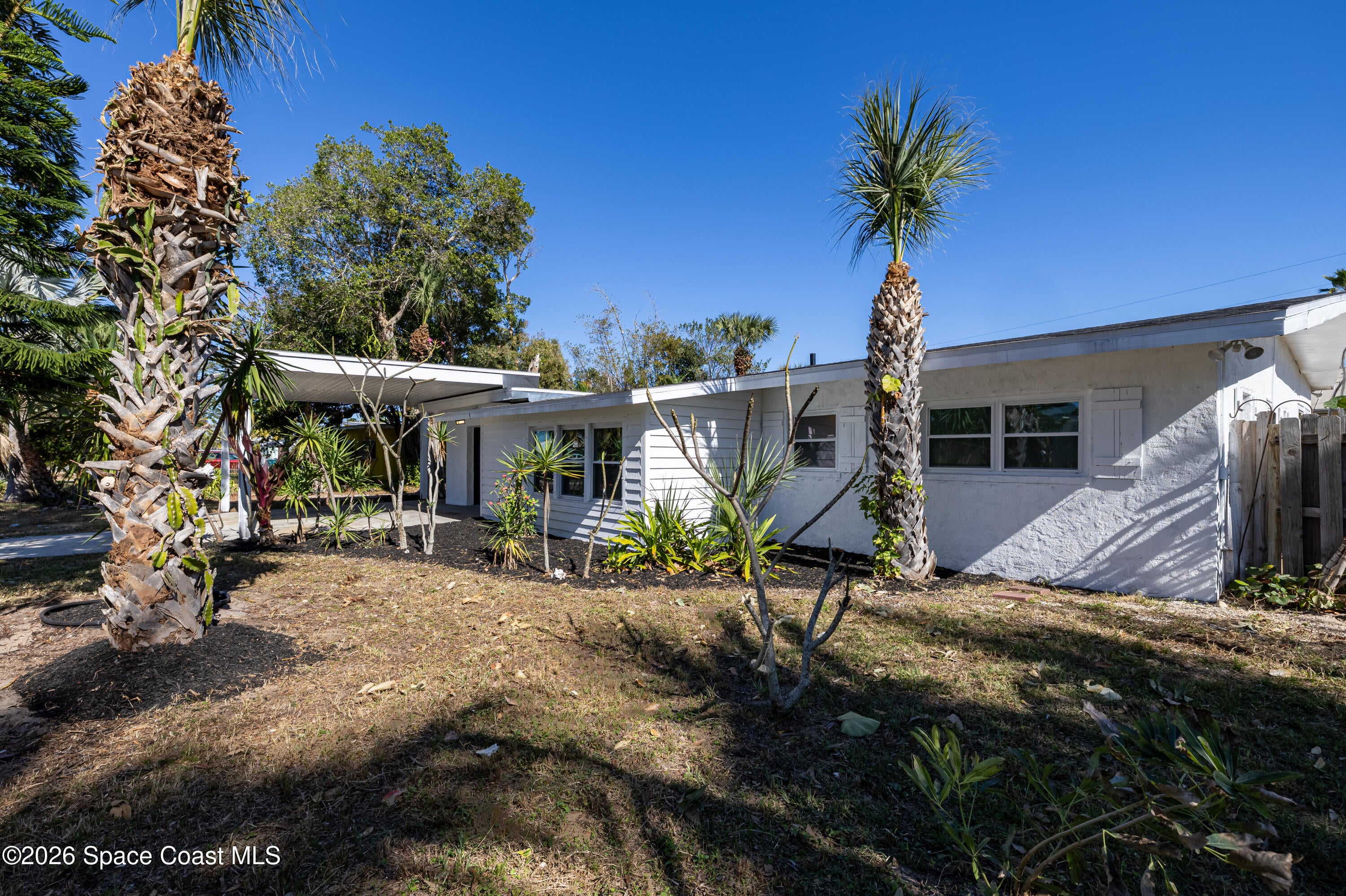 2230 Sunset Ave, Indialantic, FL 32903 photo
