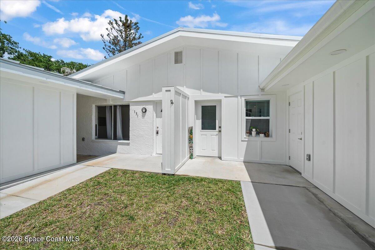 131 Cedar Ave, Cocoa Beach, FL 32931 photo