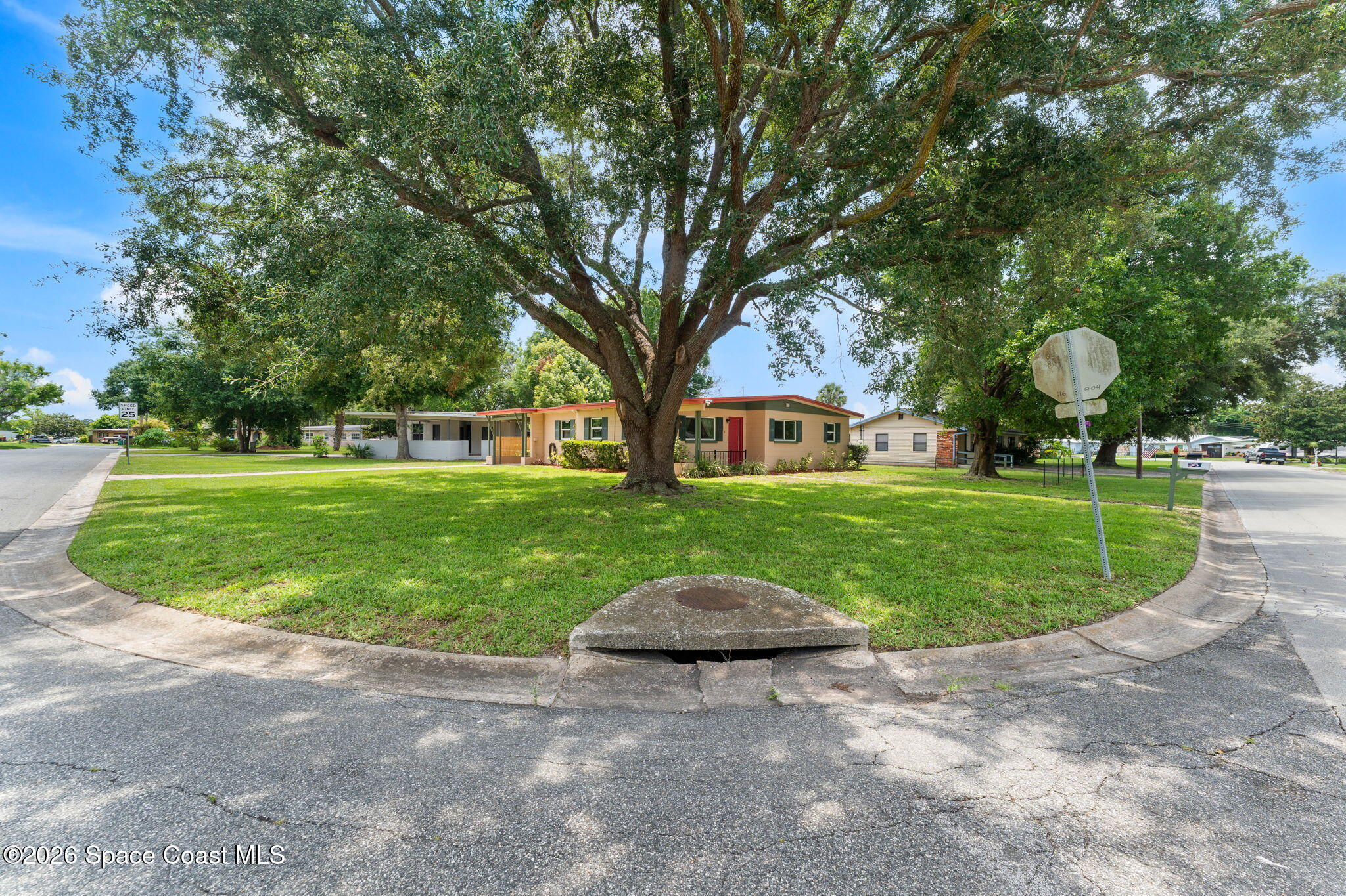 1014 Montclair Rd, Cocoa, FL 32922 photo