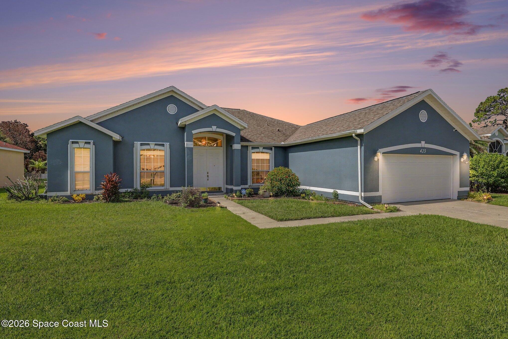 423 Stonehenge Cir, Rockledge, FL 32955