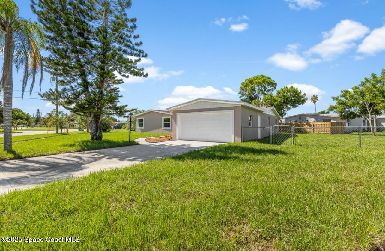 280 Tiki Dr, Merritt Island, FL 32953 photo