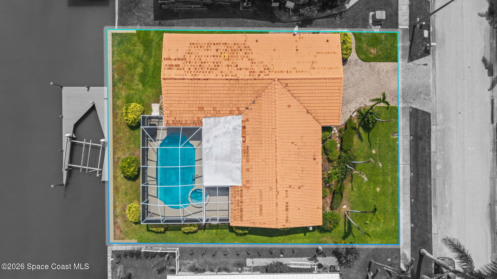 113 Holiday Ln, Cocoa Beach, FL 32931 photo