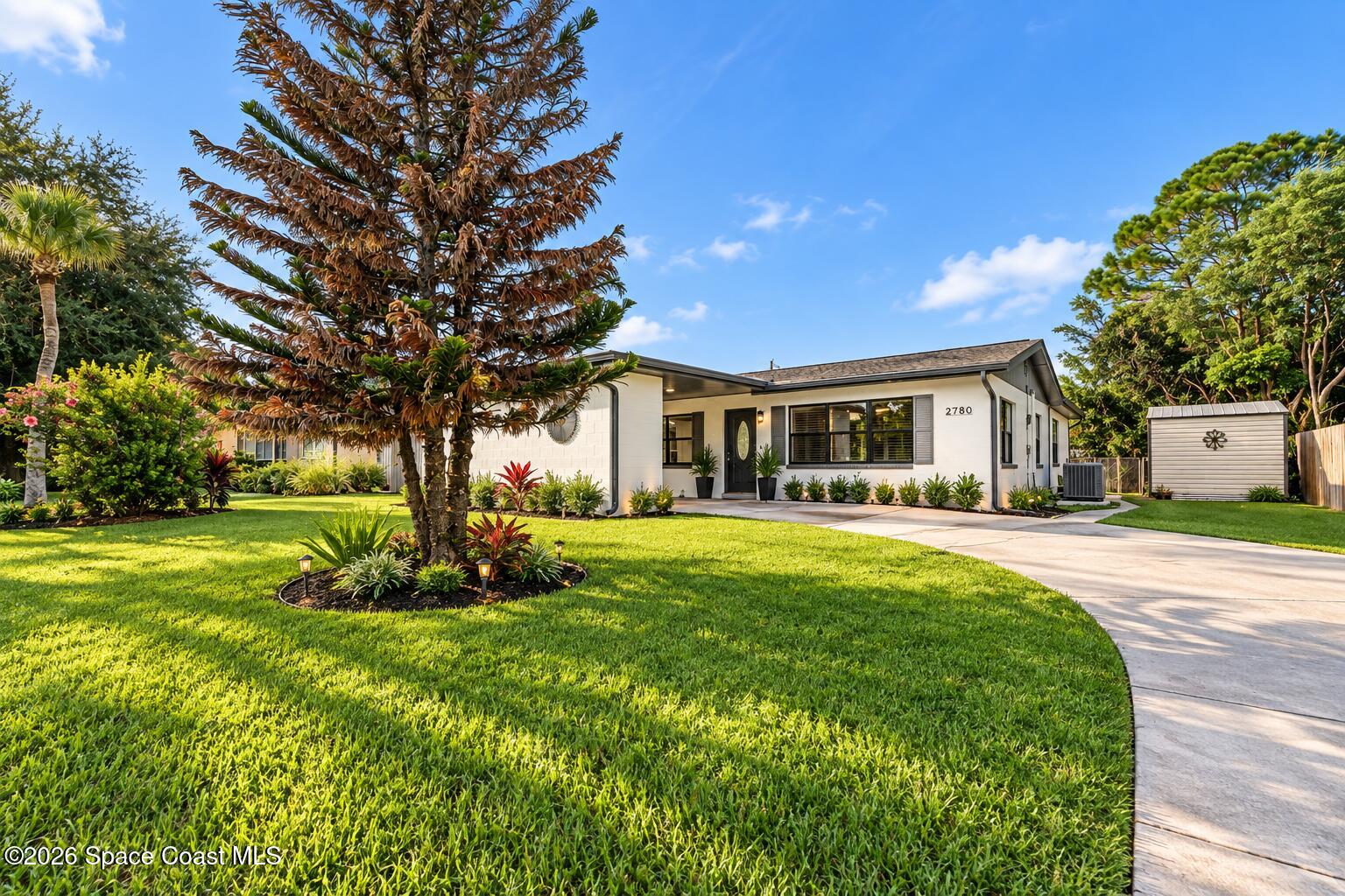 2780 Shady Oaks Dr, Titusville, FL 32796