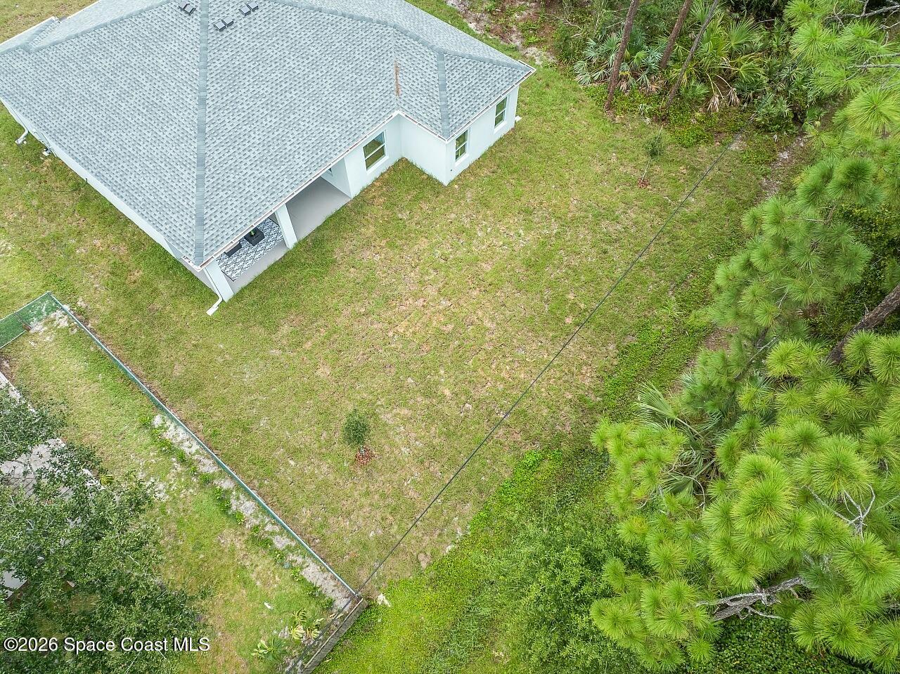 9365 107 Ave, Vero Beach, FL 32967 photo