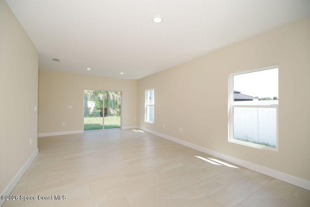 992 Mathers St, Melbourne, FL 32935 photo
