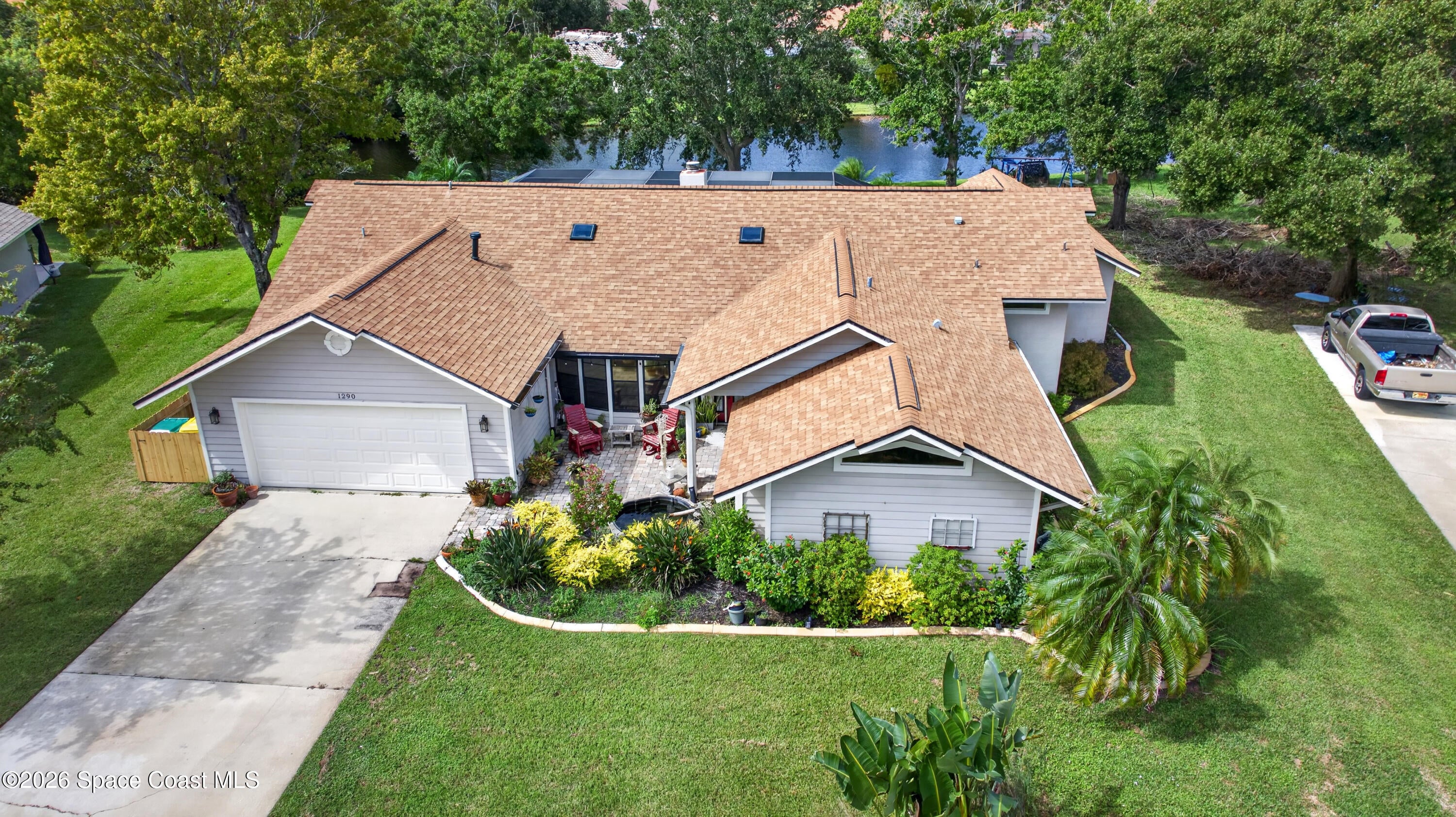1290 Silver Lake Dr, Melbourne, FL 32940