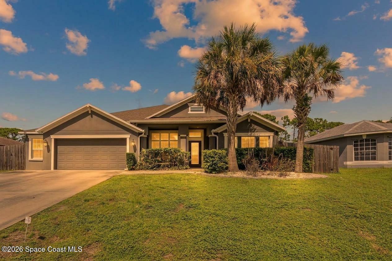 335 Evergreen St, Palm Bay, FL 32907
