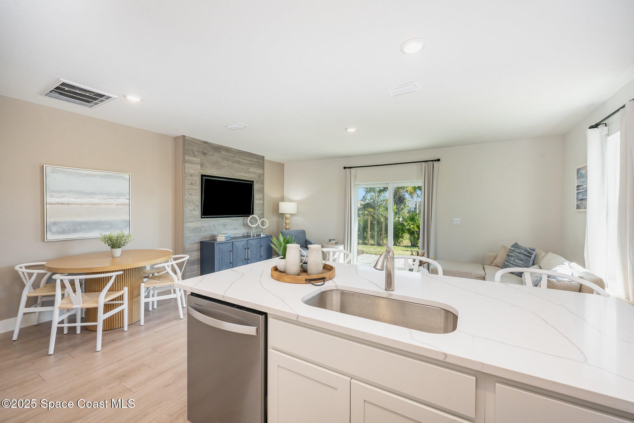 452 Houston Ln, Merritt Island, FL 32953 photo