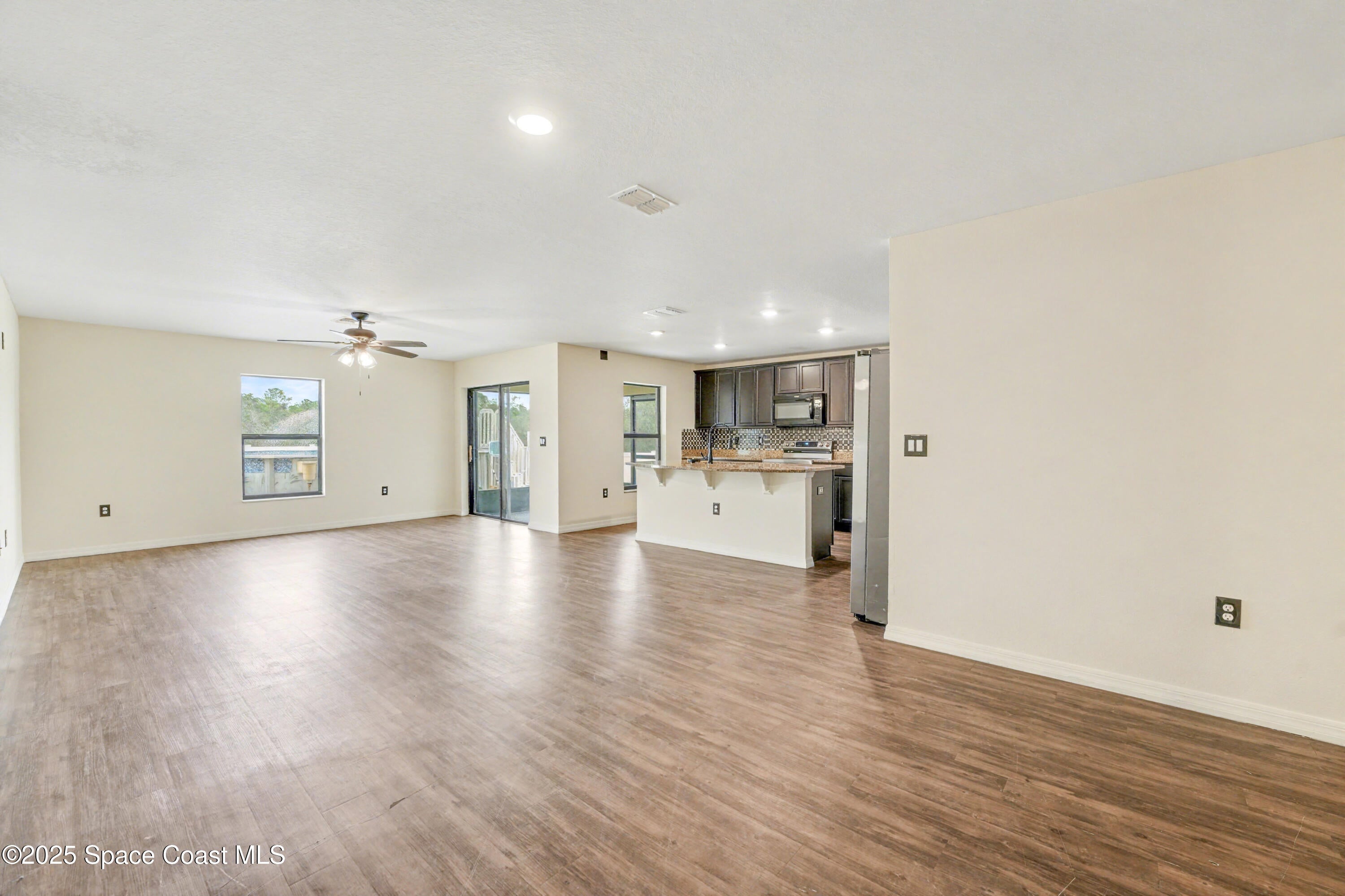 104 Jasmine Cir, Poinciana, FL 34759 photo