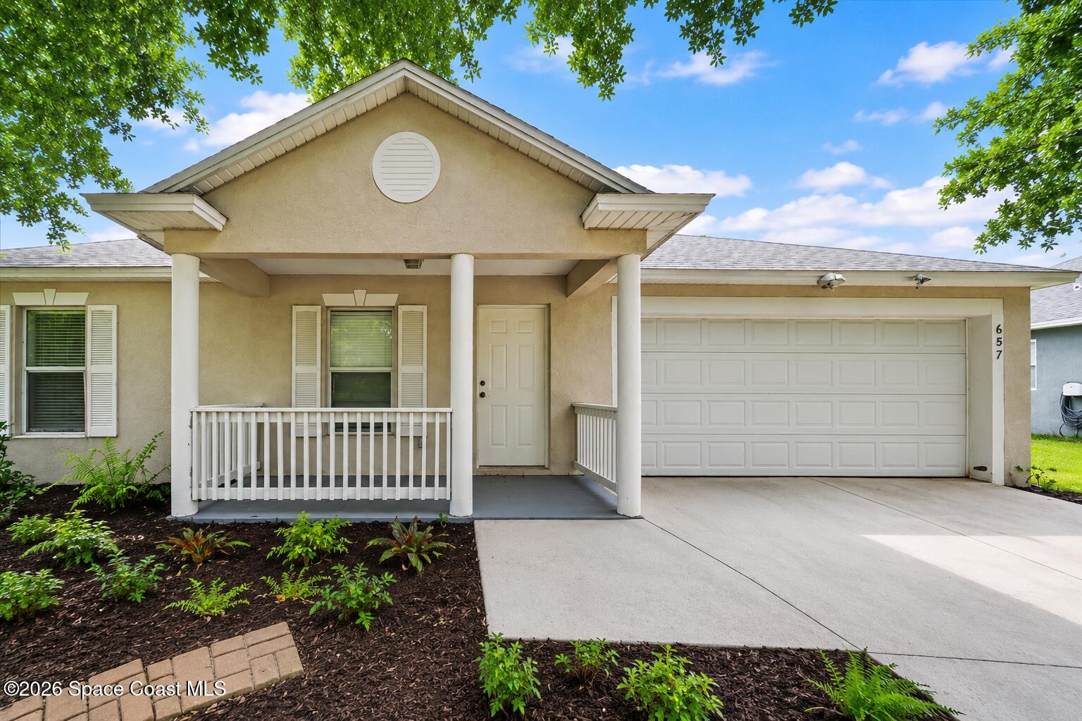 657 Floyd St, Palm Bay, FL 32909