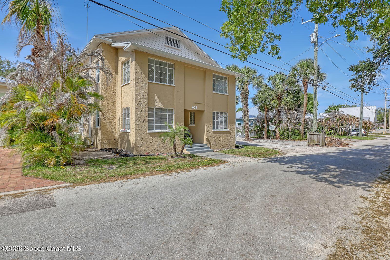 658 Young St, Melbourne, FL 32935 photo