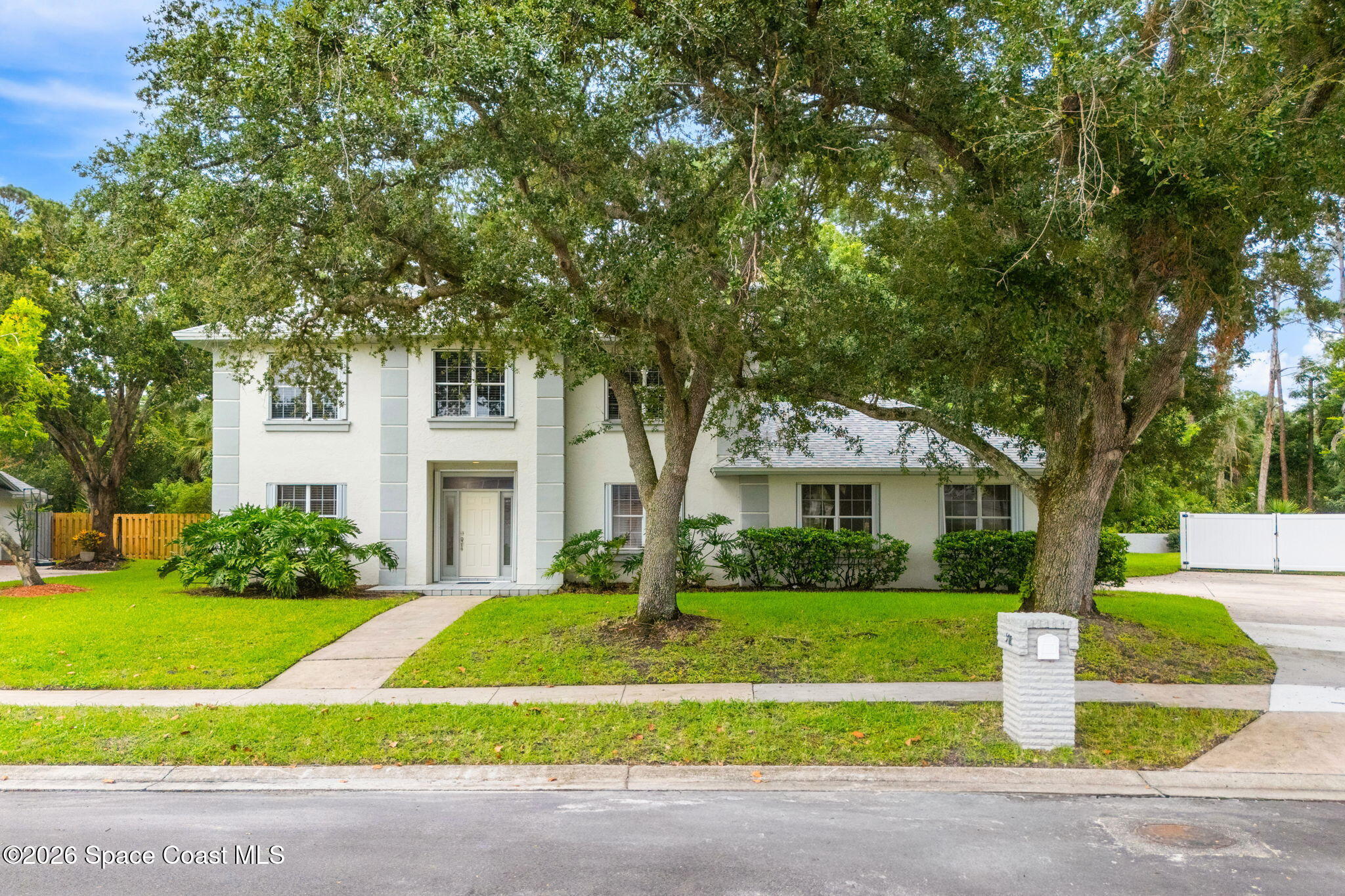 578 Lake Ashley Cir, West Melbourne, FL 32904
