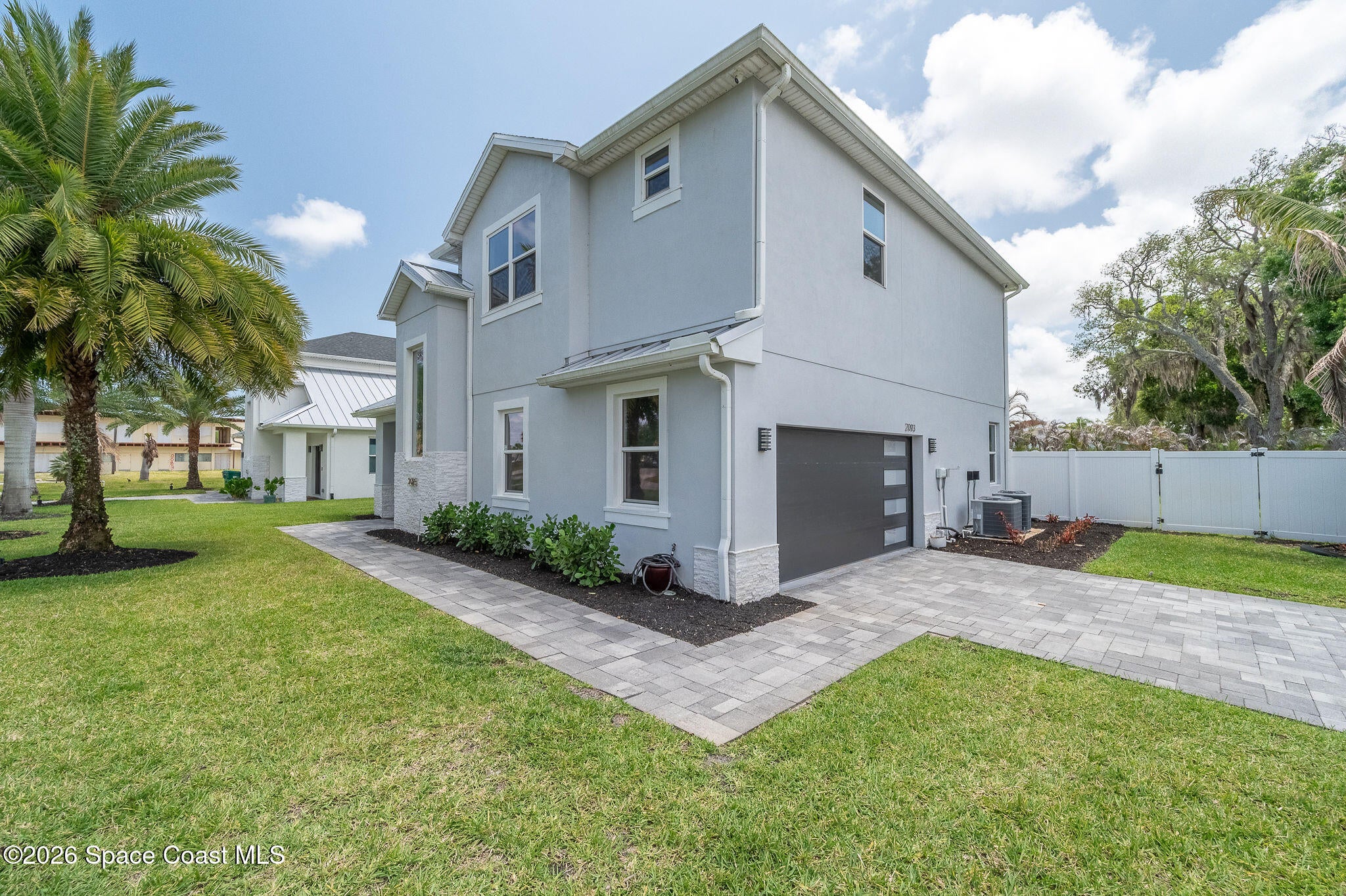 2093 Greenway Dr, Melbourne, FL 32901 photo