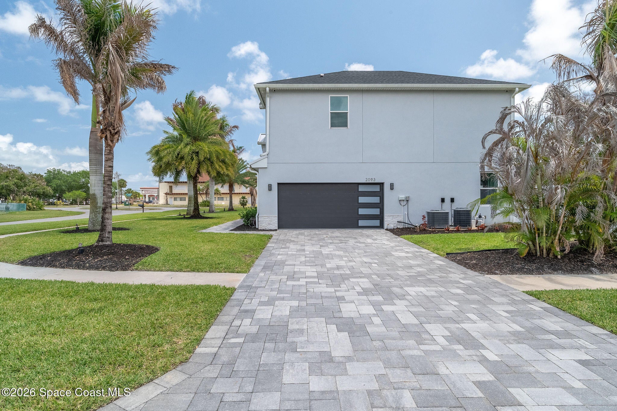 2093 Greenway Dr, Melbourne, FL 32901 photo