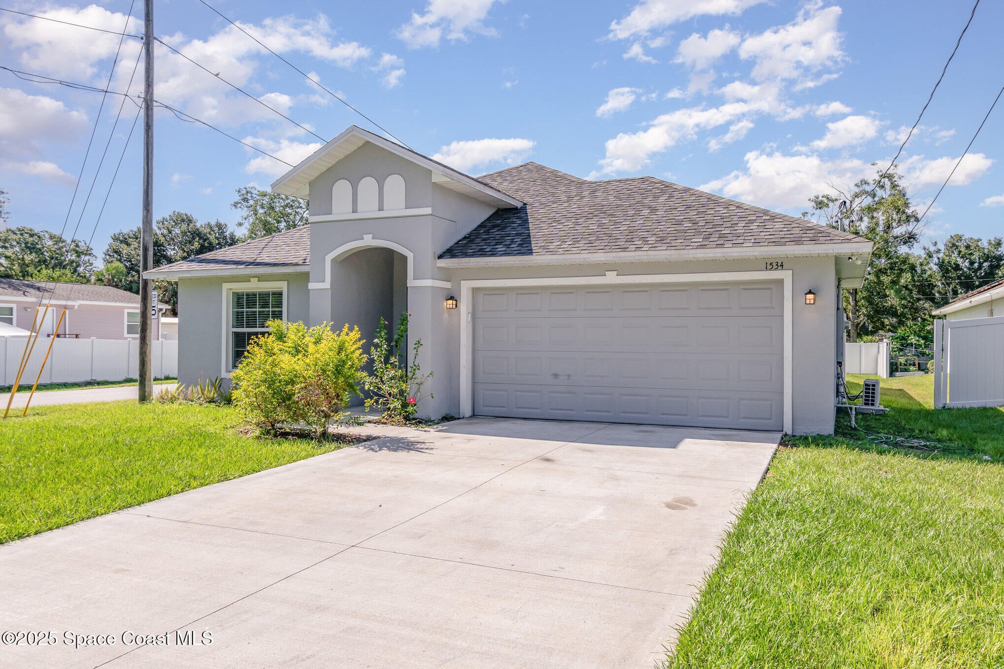 1534 Pine St, Orlando, FL 32824 photo