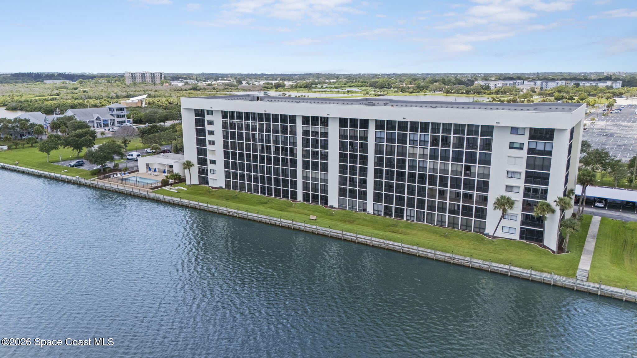 300 Sykes Creek Pkwy, Merritt Island, FL 32952