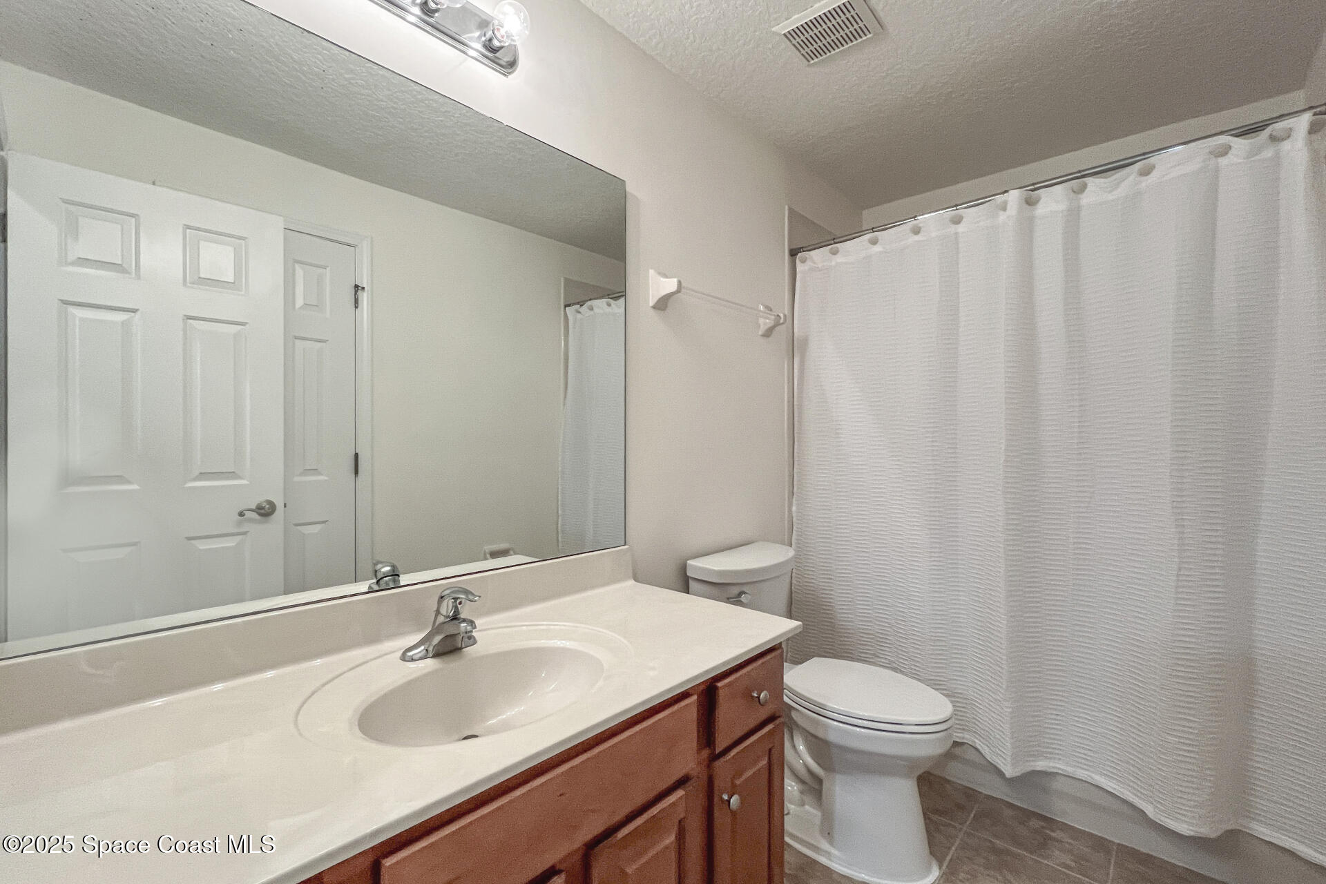 Single Family Residence in Fernandina Beach FL 95070 Starling Court 35.jpg