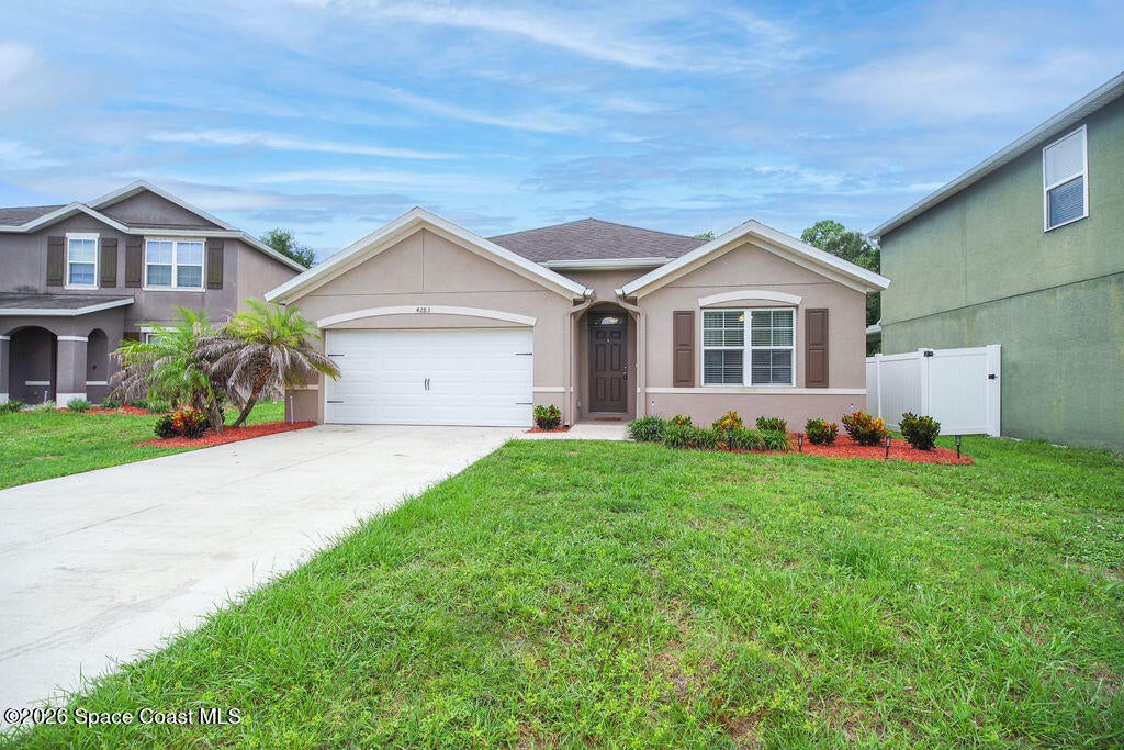 4283 Starling Pl, Mims, FL 32754